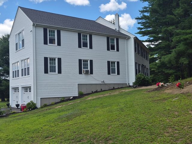 9 South Street, Upton, MA 01568