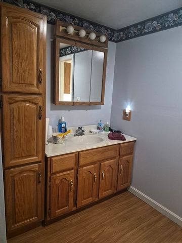 9 South Street, Upton, MA 01568