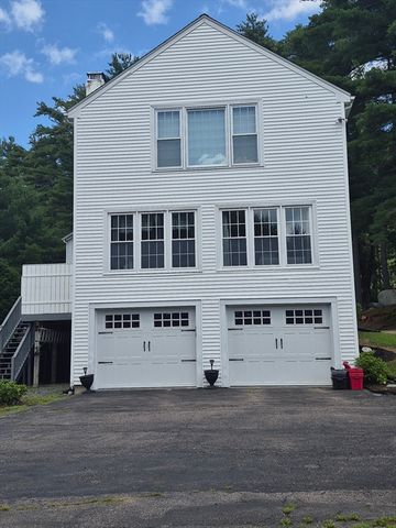 9 South Street, Upton, MA 01568