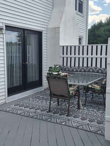 9 South Street, Upton, MA 01568