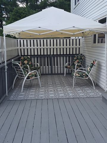 9 South Street, Upton, MA 01568