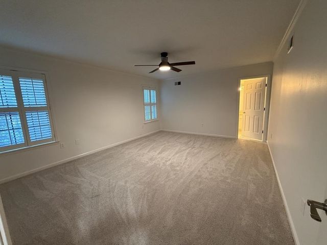 7637 CROSS VILLAGE DR, Germantown, TN 38138
