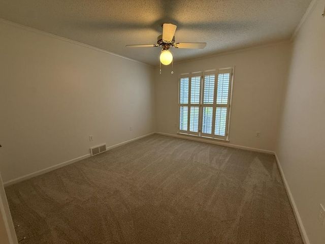 7637 CROSS VILLAGE DR, Germantown, TN 38138
