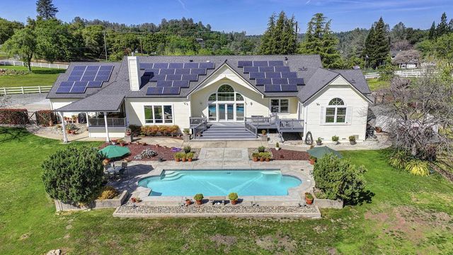 4558 Country View Ct, Cool, CA 95614