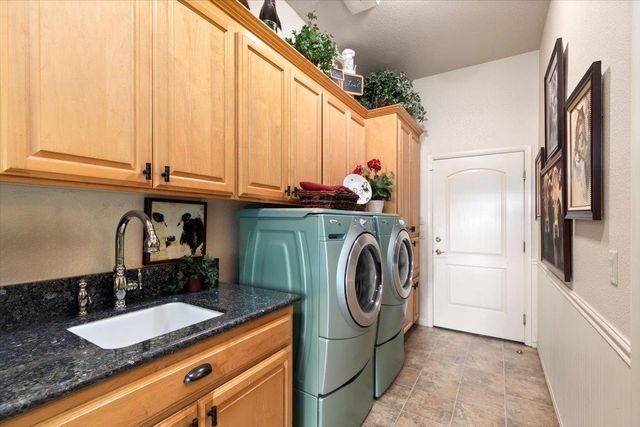 4558 Country View Ct, Cool, CA 95614