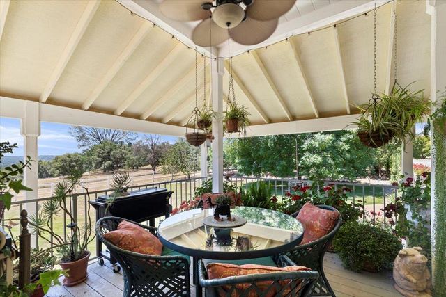 4558 Country View Ct, Cool, CA 95614