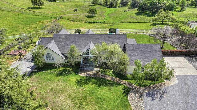 4558 Country View Ct, Cool, CA 95614