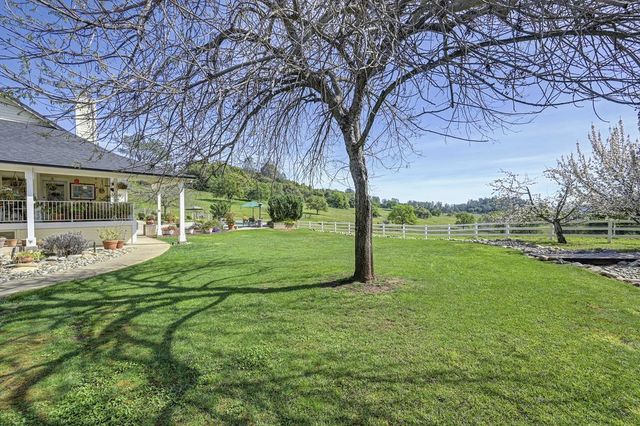 4558 Country View Ct, Cool, CA 95614