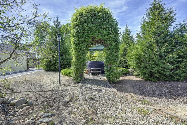 4558 Country View Ct, Cool, CA 95614