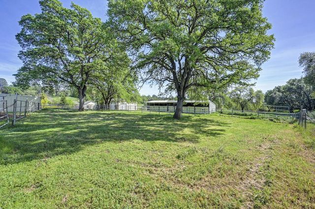 4558 Country View Ct, Cool, CA 95614