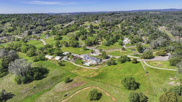 4558 Country View Ct, Cool, CA 95614