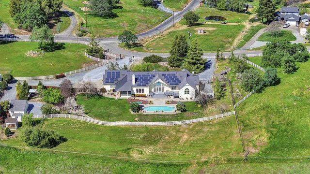 4558 Country View Ct, Cool, CA 95614