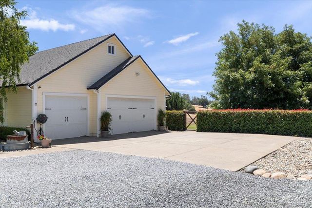 4558 Country View Ct, Cool, CA 95614