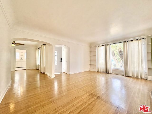 1450 S Hayworth Avenue, Los Angeles, CA 90035