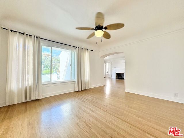 1450 S Hayworth Avenue, Los Angeles, CA 90035
