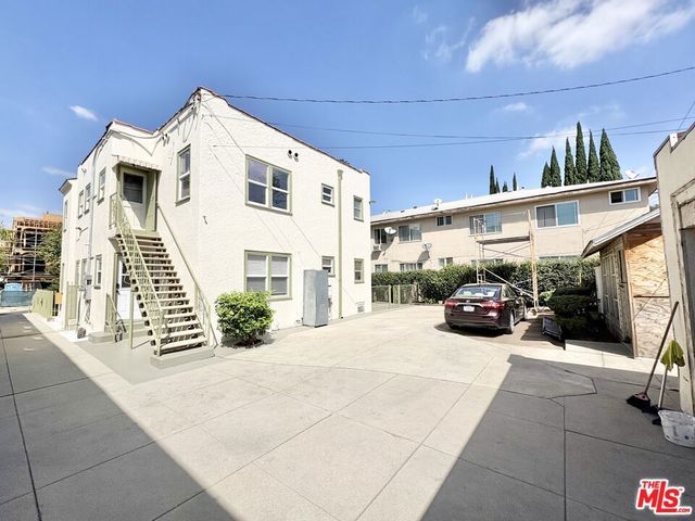 1450 S Hayworth Avenue, Los Angeles, CA 90035