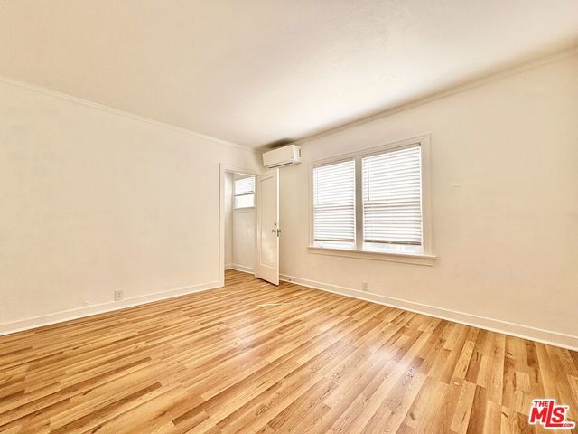 1450 S Hayworth Avenue, Los Angeles, CA 90035
