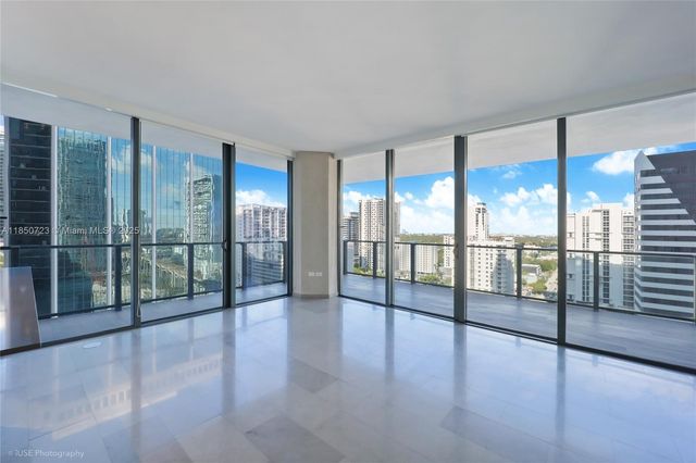 88 SW 7th St 1202, Miami, FL 33130
