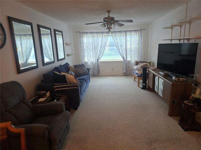 5356 81ST STREET N 15, St Petersburg, FL 33709