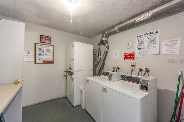 5356 81ST STREET N 15, St Petersburg, FL 33709