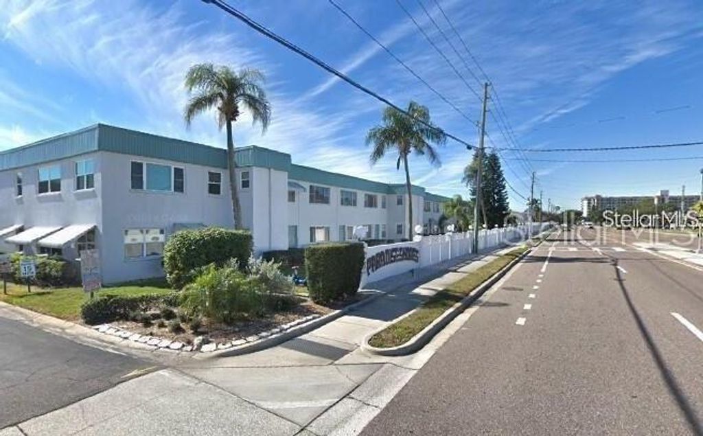 5356 81ST STREET N 15, St Petersburg, FL 33709
