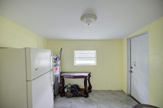 109 S ANOKA AVENUE, Avon Park, FL 33825