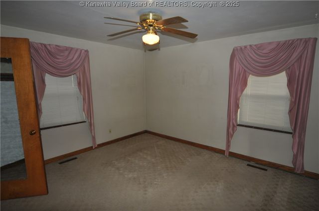 520 22nd Street, Dunbar, WV 25064