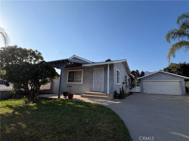 129 E Pomona, Monrovia, CA 91016