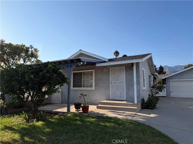 129 E Pomona, Monrovia, CA 91016