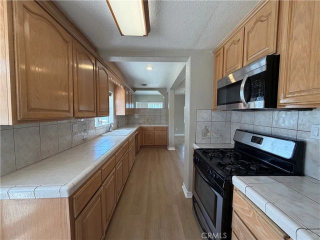 129 E Pomona, Monrovia, CA 91016