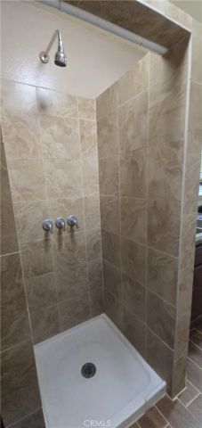 700 W 77th, Los Angeles, CA 90044