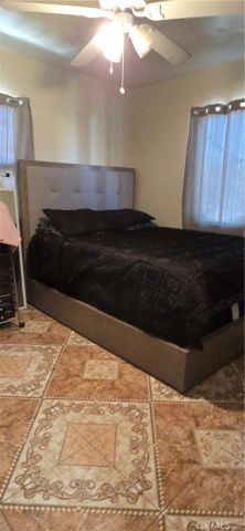 700 W 77th, Los Angeles, CA 90044
