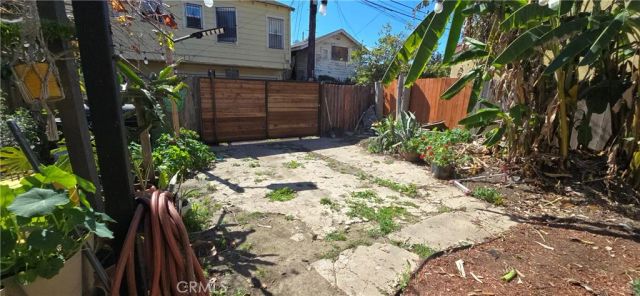 700 W 77th, Los Angeles, CA 90044