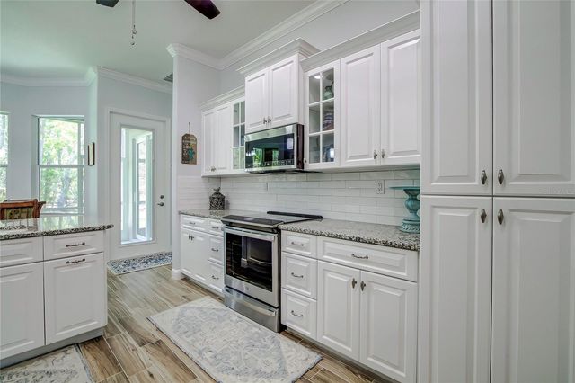 10 MILBARK COURT, Homosassa, FL 34446