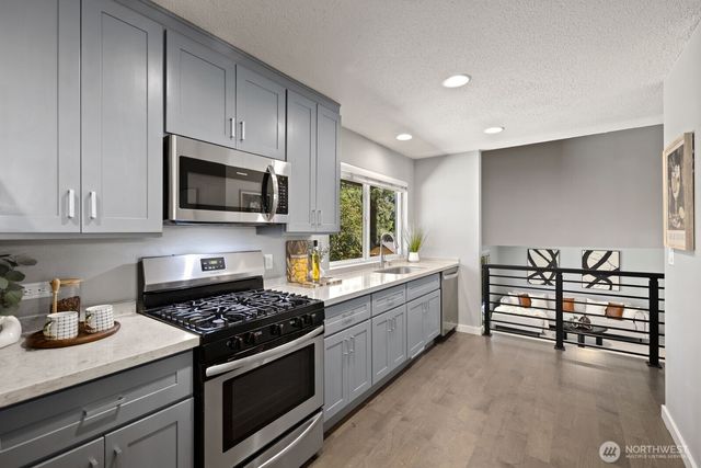 4407 60th Avenue W, University Place, WA 98466