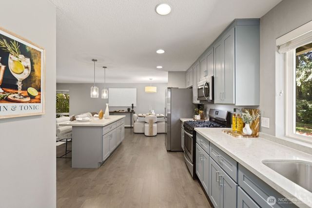 4407 60th Avenue W, University Place, WA 98466