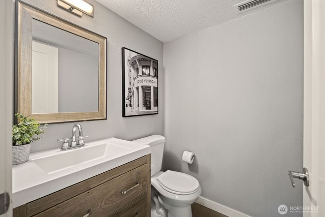 4407 60th Avenue W, University Place, WA 98466