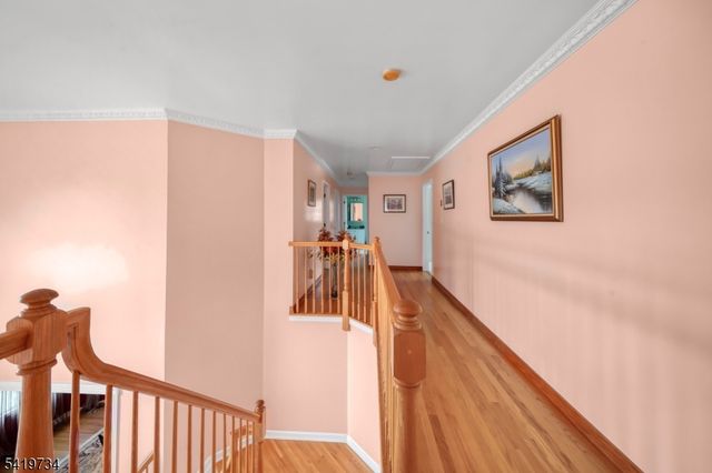6 Breanne Ct, East Hanover Twp., NJ 07936
