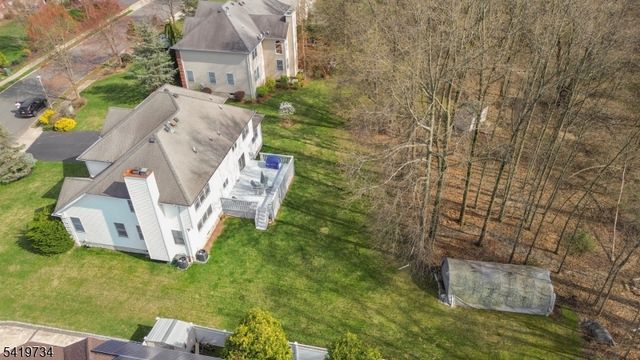 6 Breanne Ct, East Hanover Twp., NJ 07936