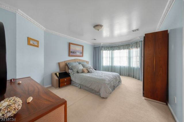 6 Breanne Ct, East Hanover Twp., NJ 07936