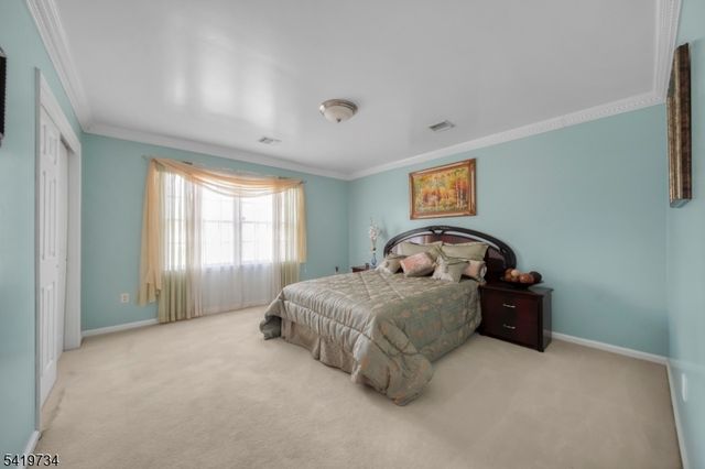 6 Breanne Ct, East Hanover Twp., NJ 07936