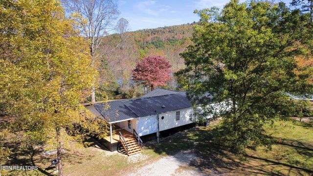 4601 White Oak Rd, Duff, TN 37729