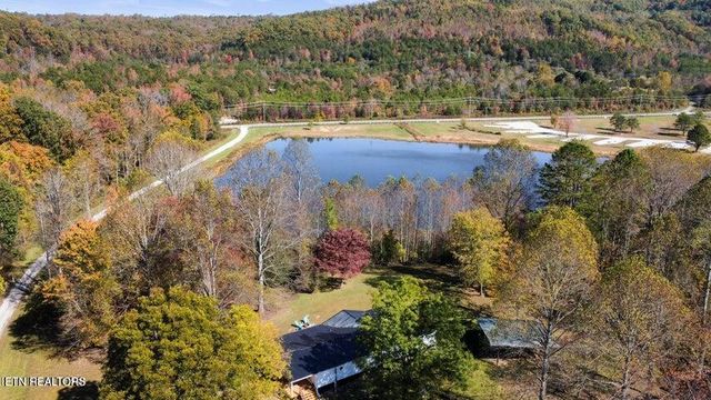 4601 White Oak Rd, Duff, TN 37729