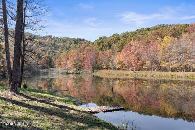4601 White Oak Rd, Duff, TN 37729