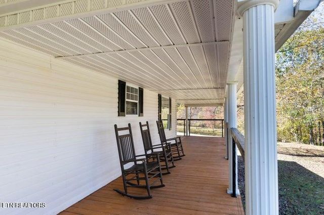 4601 White Oak Rd, Duff, TN 37729