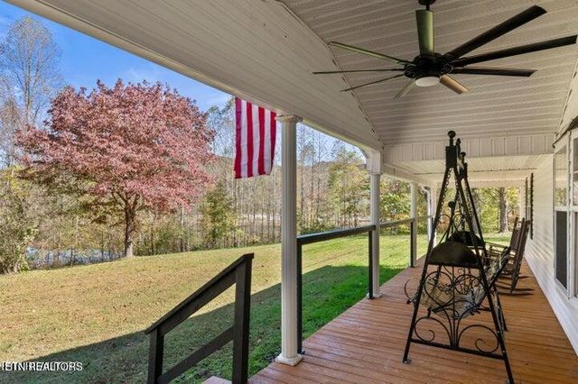 4601 White Oak Rd, Duff, TN 37729