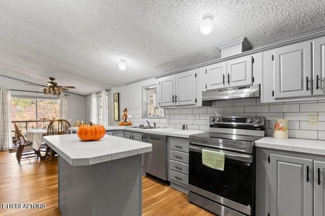 4601 White Oak Rd, Duff, TN 37729