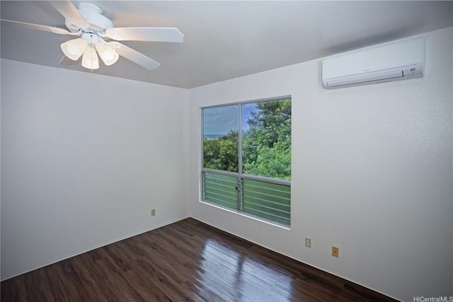 5864 Kalanianaole Highway B, Honolulu, HI 96821