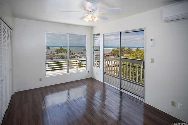 5864 Kalanianaole Highway B, Honolulu, HI 96821