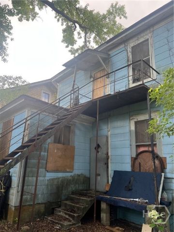 1122 E 33rd Street, Savannah, GA 31404